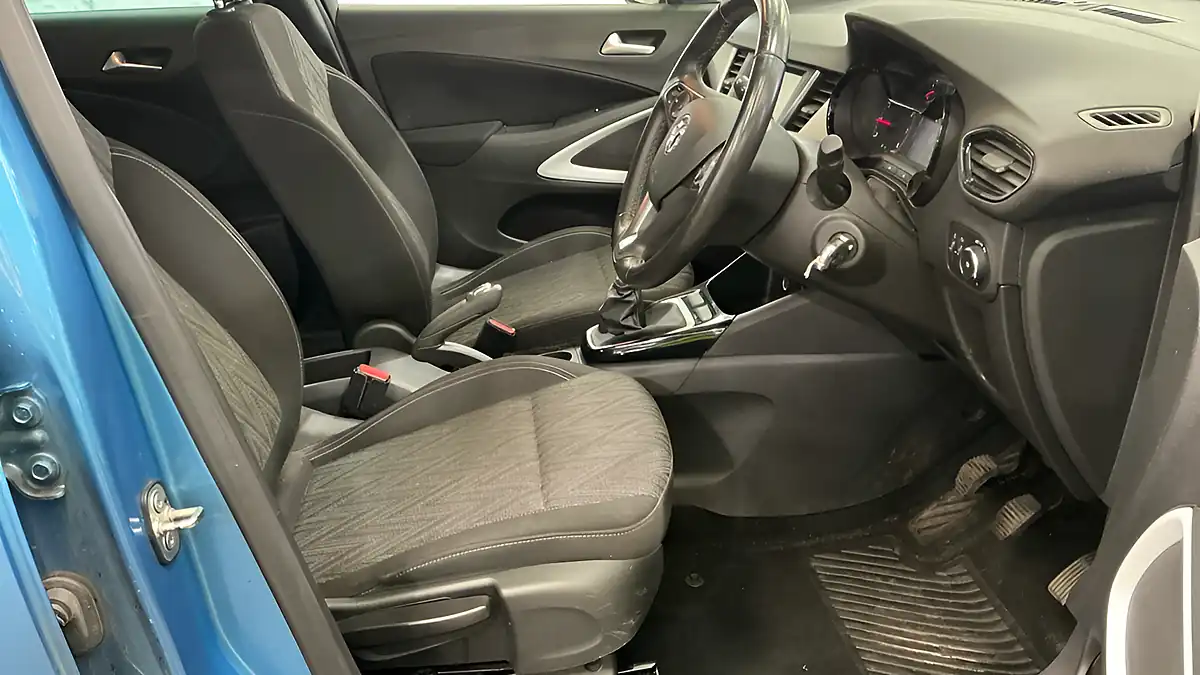 Used 2020 Vauxhall Crossland X Griffin Blue - Interior and Exterior details 10