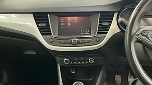 Used 2020 Vauxhall Crossland X Griffin Blue - Interior and Exterior details 11