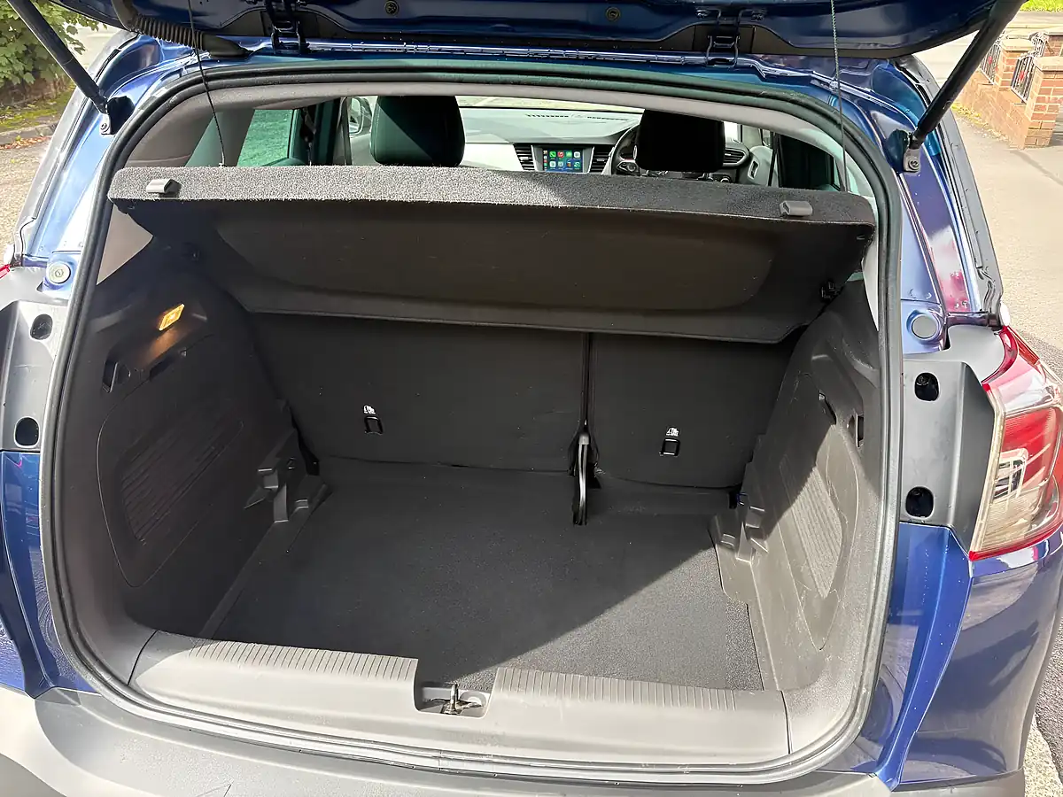 Used 2020 Vauxhall Crossland X Griffin Blue - Interior and Exterior details 11