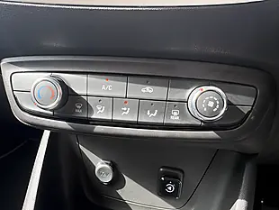 Used 2020 Vauxhall Crossland X Griffin Blue - Interior and Exterior details 16