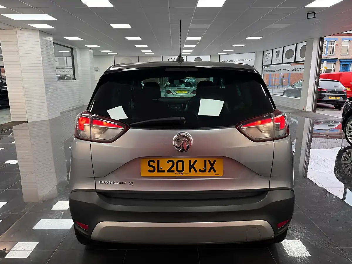 Used 2020 Vauxhall Crossland X Griffin Grey - Interior and Exterior details 10
