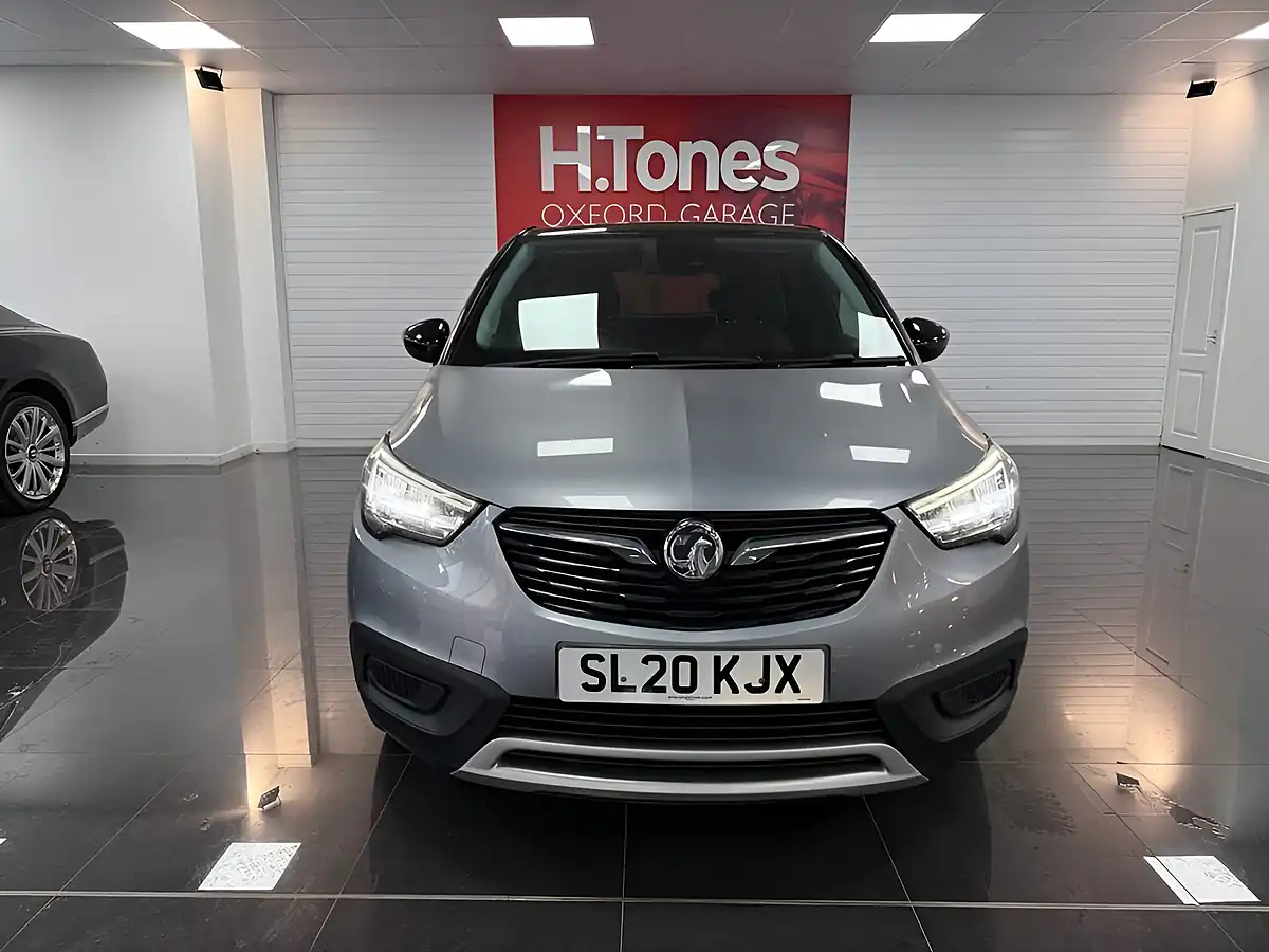 Used 2020 Vauxhall Crossland X Griffin Grey - Interior and Exterior details 19