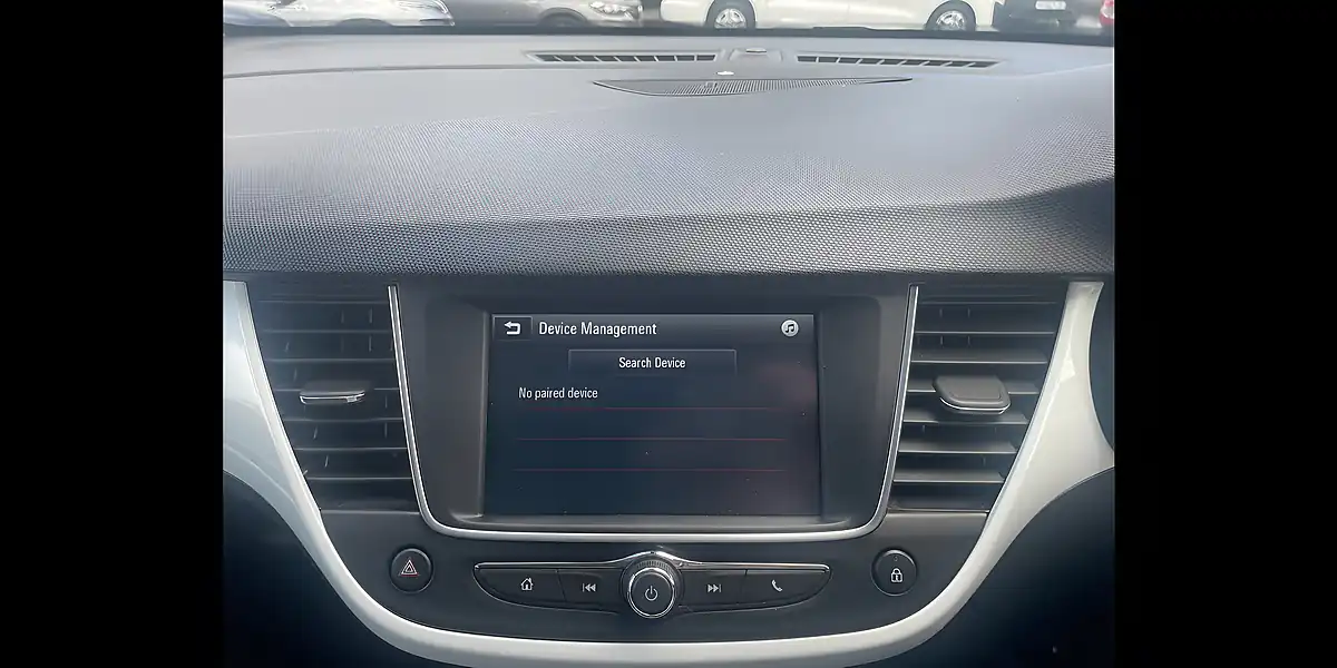 Used 2020 Vauxhall Crossland X Griffin Grey - Interior and Exterior details 14
