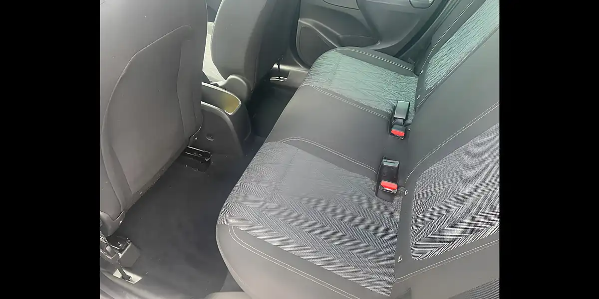 Used 2020 Vauxhall Crossland X Griffin Grey - Interior and Exterior details 9