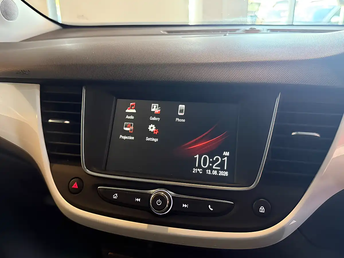 Used 2020 Vauxhall Crossland X Griffin Grey - Interior and Exterior details 17