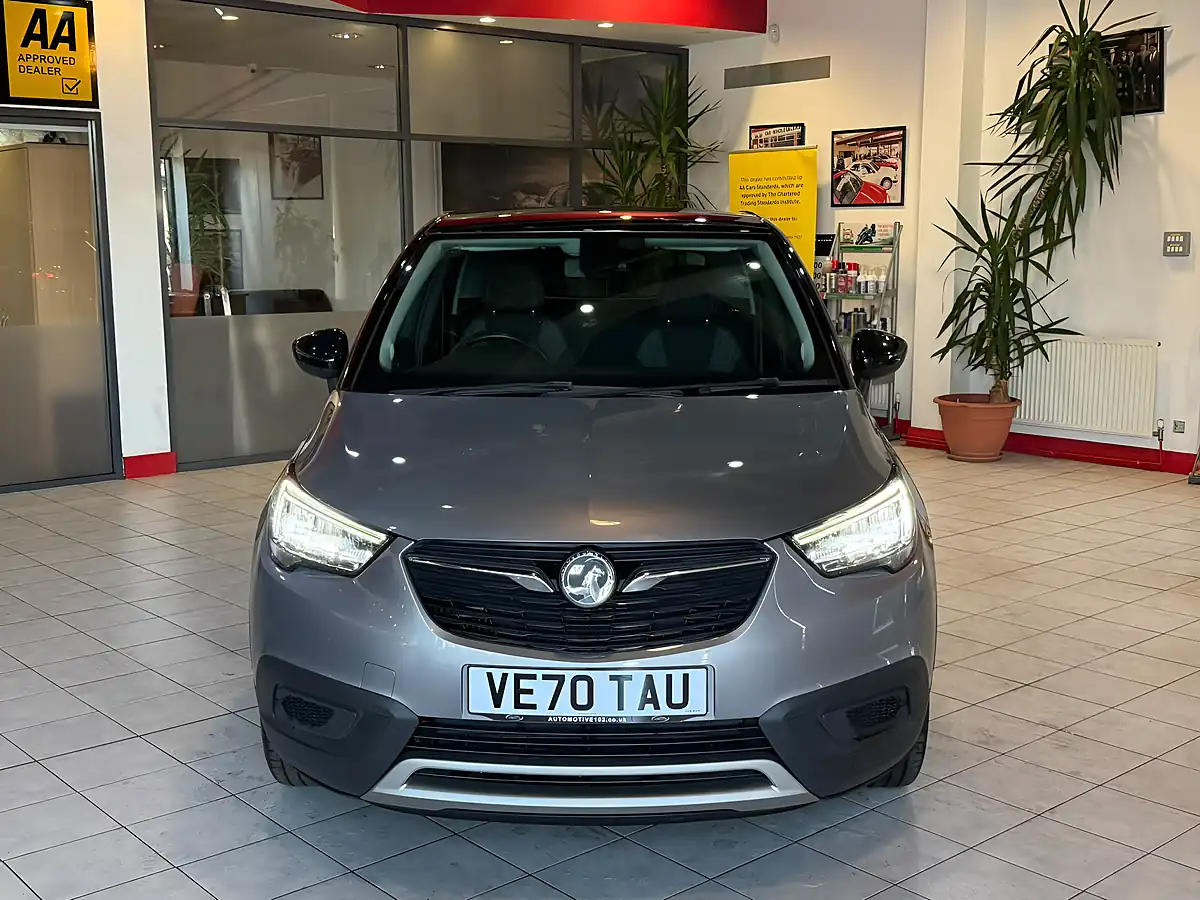 Used 2020 Vauxhall Crossland X Griffin Grey - Interior and Exterior details 4