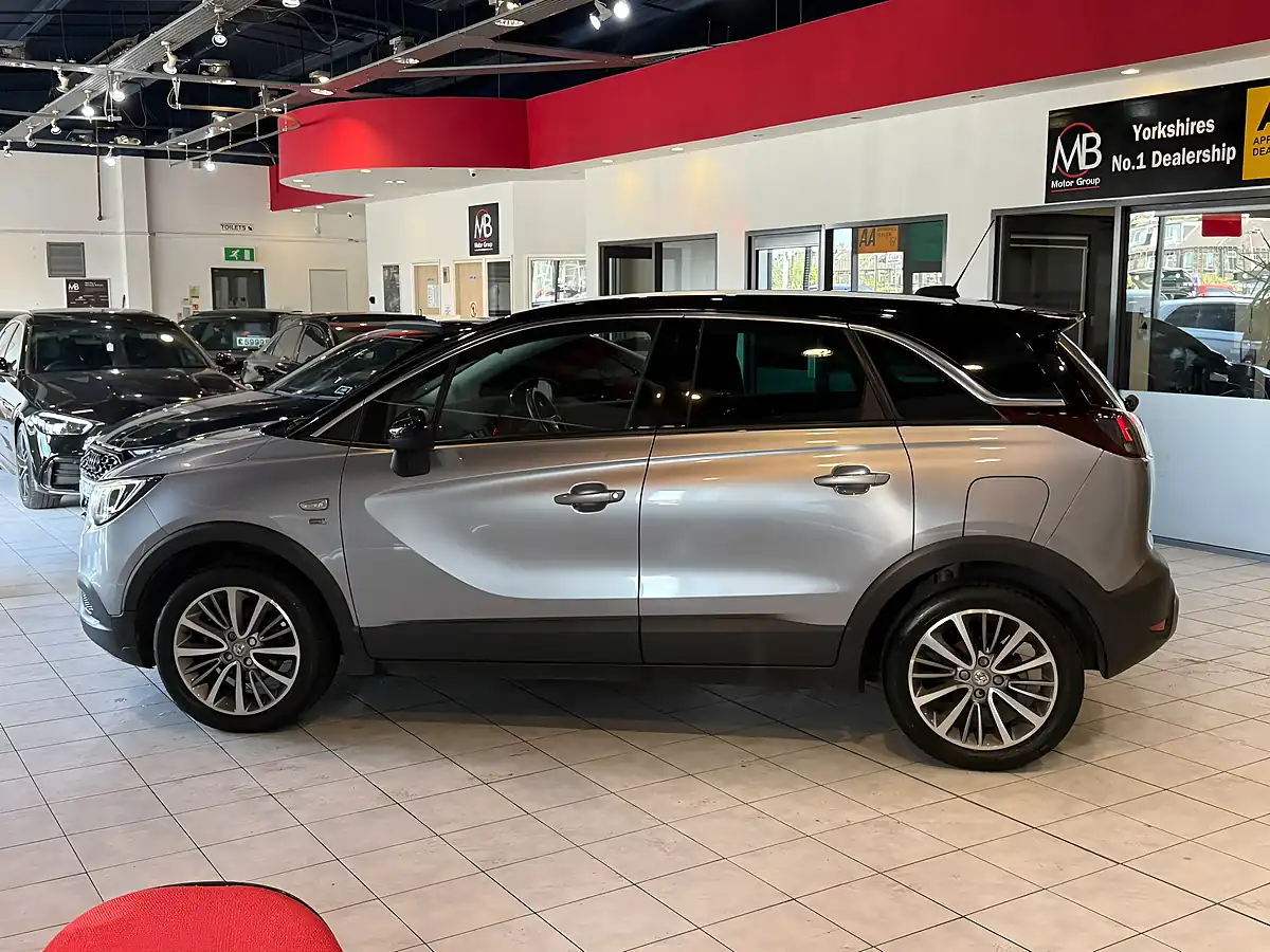Used 2020 Vauxhall Crossland X Griffin Grey - Interior and Exterior details 7