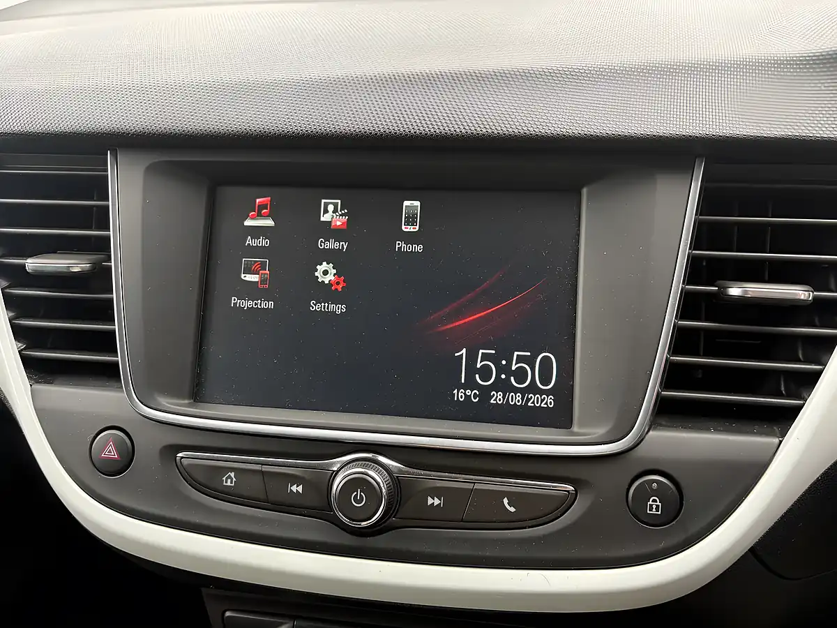 Used 2020 Vauxhall Crossland X Griffin Grey - Interior and Exterior details 14