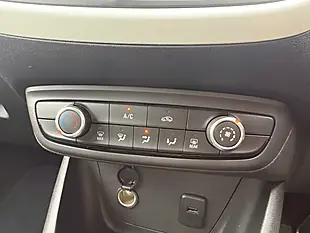Used 2020 Vauxhall Crossland X Griffin Grey - Interior and Exterior details 18