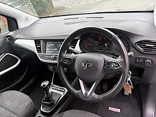 Used 2020 Vauxhall Crossland X Griffin Grey - Interior and Exterior details 9