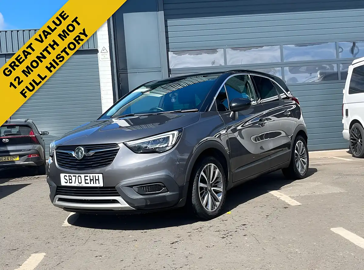 Used 2020 Vauxhall Crossland X Griffin Grey - Front View
