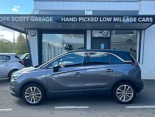 Used 2020 Vauxhall Crossland X Griffin Grey - Interior and Exterior details 2