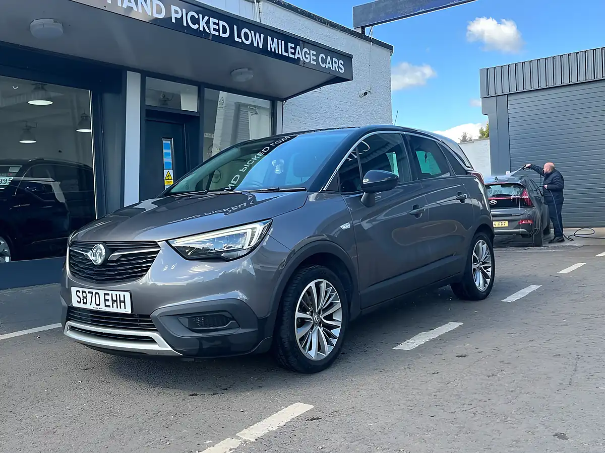 Used 2020 Vauxhall Crossland X Griffin Grey - Interior and Exterior details 3