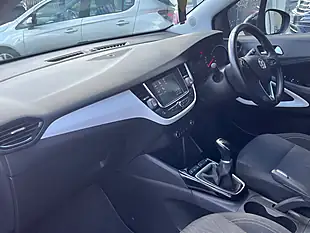 Used 2020 Vauxhall Crossland X Griffin Grey - Interior and Exterior details 7