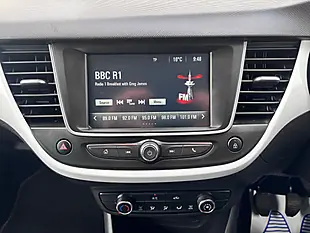 Used 2020 Vauxhall Crossland X Griffin Grey - Interior and Exterior details 14
