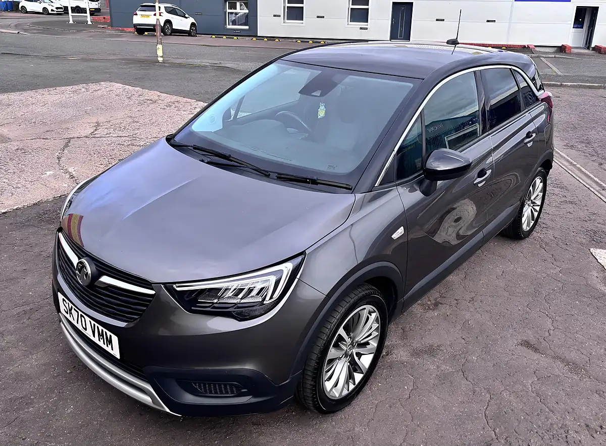 Used 2020 Vauxhall Crossland X Griffin Grey - Interior and Exterior details 9