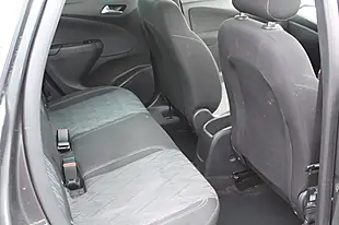 Used 2020 Vauxhall Crossland X Griffin Grey - Interior and Exterior details 4