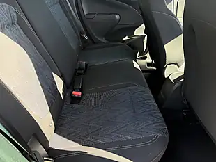 Used 2020 Vauxhall Crossland X Griffin Orange - Interior and Exterior details 11