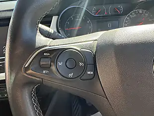 Used 2020 Vauxhall Crossland X Griffin Orange - Interior and Exterior details 16