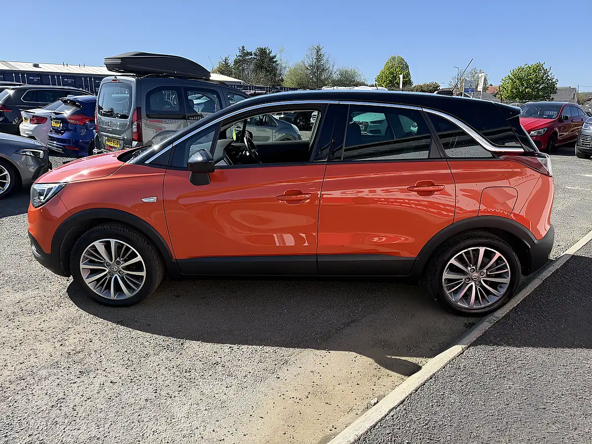 Used 2020 Vauxhall Crossland X Griffin Orange - Interior and Exterior details 3