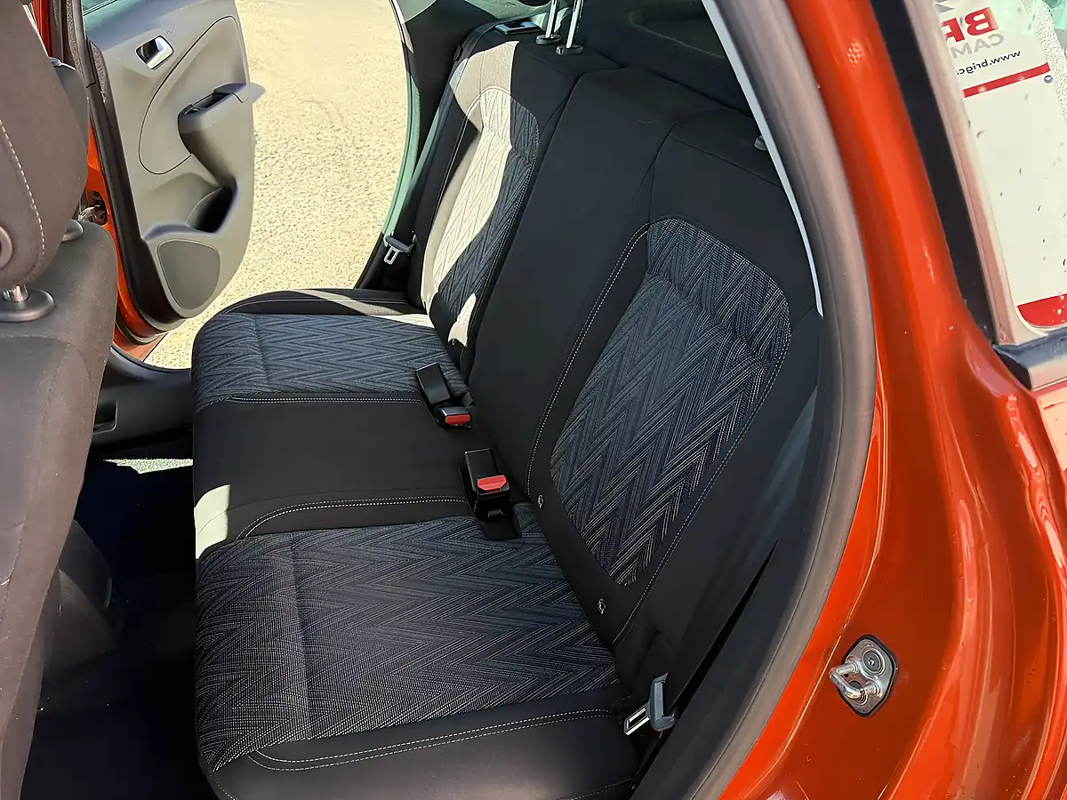 Used 2020 Vauxhall Crossland X Griffin Orange - Interior and Exterior details 10