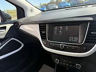 Used 2020 Vauxhall Crossland X Griffin Orange - Interior and Exterior details 18
