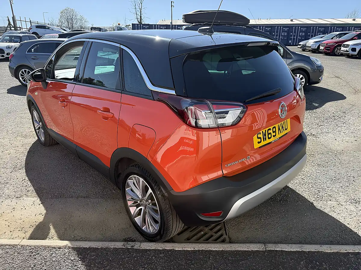 Used 2020 Vauxhall Crossland X Griffin Orange - Interior and Exterior details 2