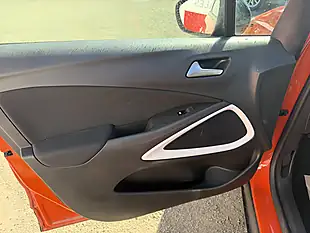 Used 2020 Vauxhall Crossland X Griffin Orange - Interior and Exterior details 20