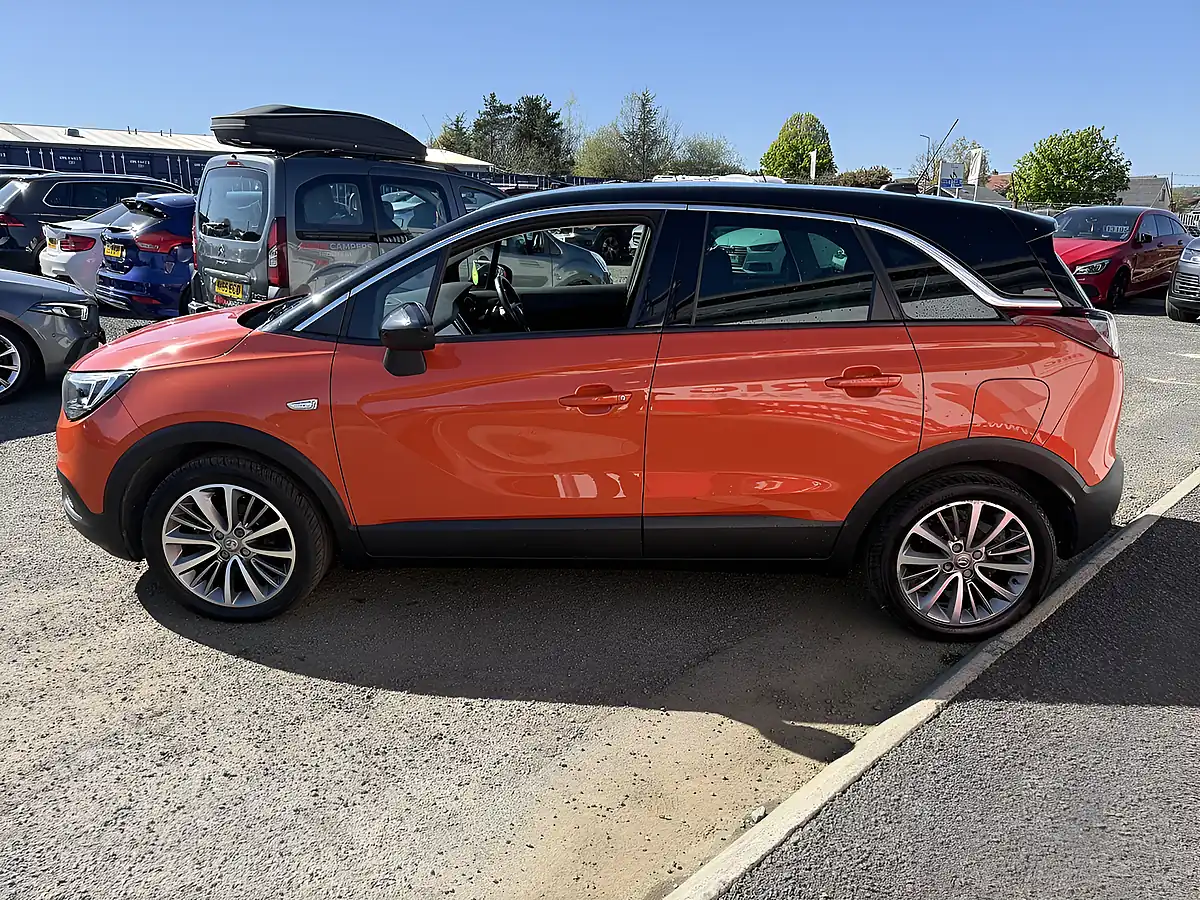 Used 2020 Vauxhall Crossland X Griffin Orange - Interior and Exterior details 3