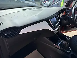 Used 2020 Vauxhall Crossland X Griffin Orange - Interior and Exterior details 9