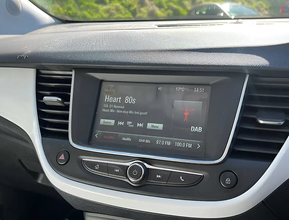 Used 2020 Vauxhall Crossland X Griffin Persian Blue - Interior and Exterior details 12
