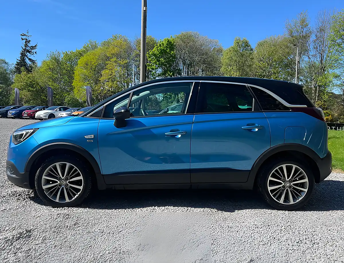 Used 2020 Vauxhall Crossland X Griffin Persian Blue - Interior and Exterior details 6