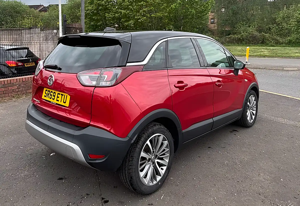 Used 2020 Vauxhall Crossland X Griffin Red - Interior and Exterior details 3