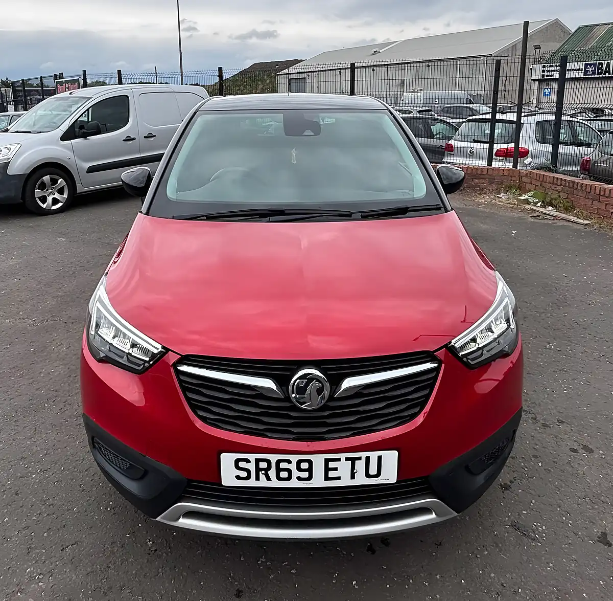 Used 2020 Vauxhall Crossland X Griffin Red - Interior and Exterior details 5
