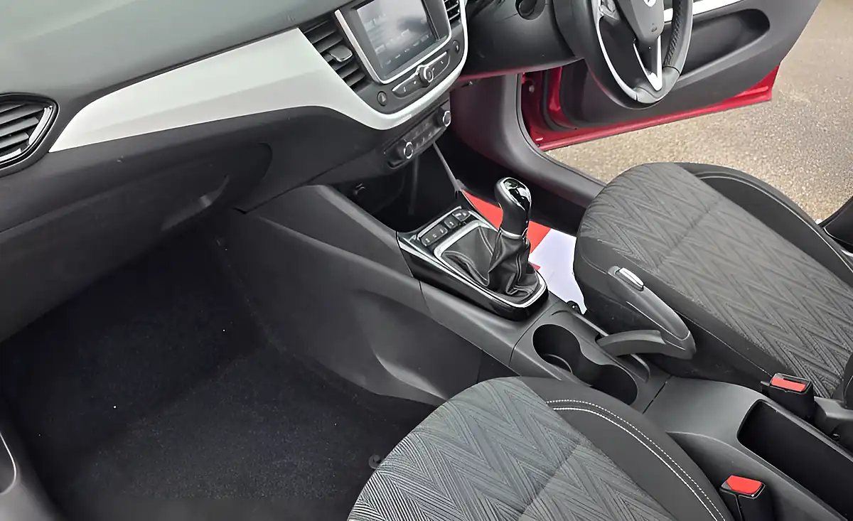 Used 2020 Vauxhall Crossland X Griffin Shiraz Red Metallic - Interior and Exterior details 20