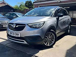 Used 2020 Vauxhall Crossland X Griffin Special Edition Platinum Silver - Interior and Exterior details 3