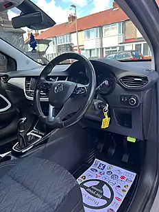 Used 2020 Vauxhall Crossland X Griffin Special Edition Platinum Silver - Interior and Exterior details 8