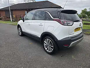 Used 2020 Vauxhall Crossland X Griffin White - Interior and Exterior details 6