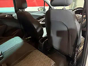Used 2020 Vauxhall Crossland X Griffin White - Interior and Exterior details 12