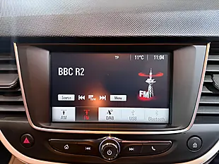 Used 2020 Vauxhall Crossland X Griffin White - Interior and Exterior details 16