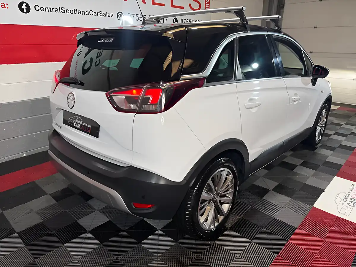Used 2020 Vauxhall Crossland X Griffin White - Interior and Exterior details 3