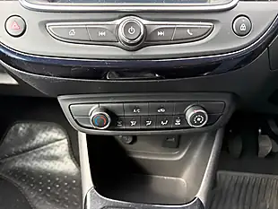 Used 2020 Vauxhall Crossland X Sport White - Interior and Exterior details 17