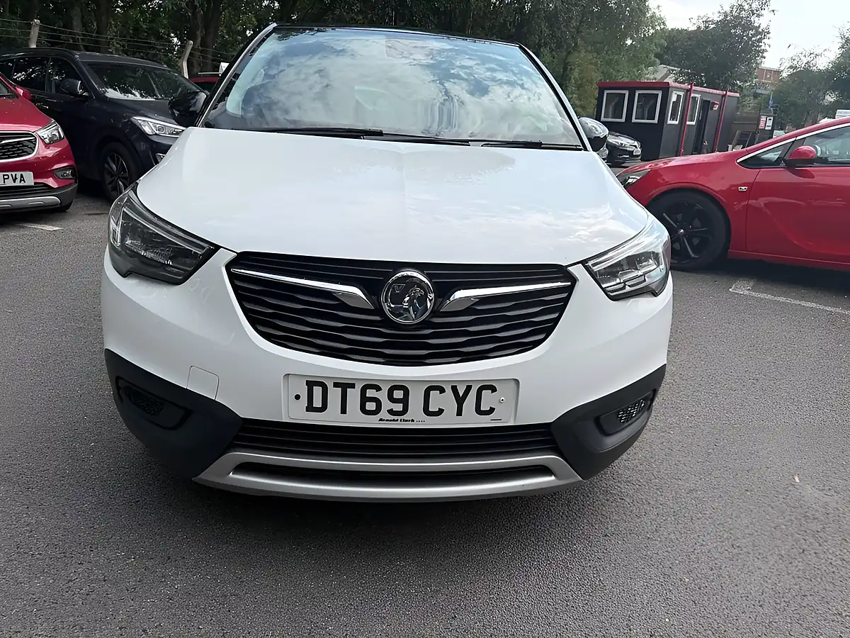 Used 2020 Vauxhall Crossland X Sport White - Interior and Exterior details 2