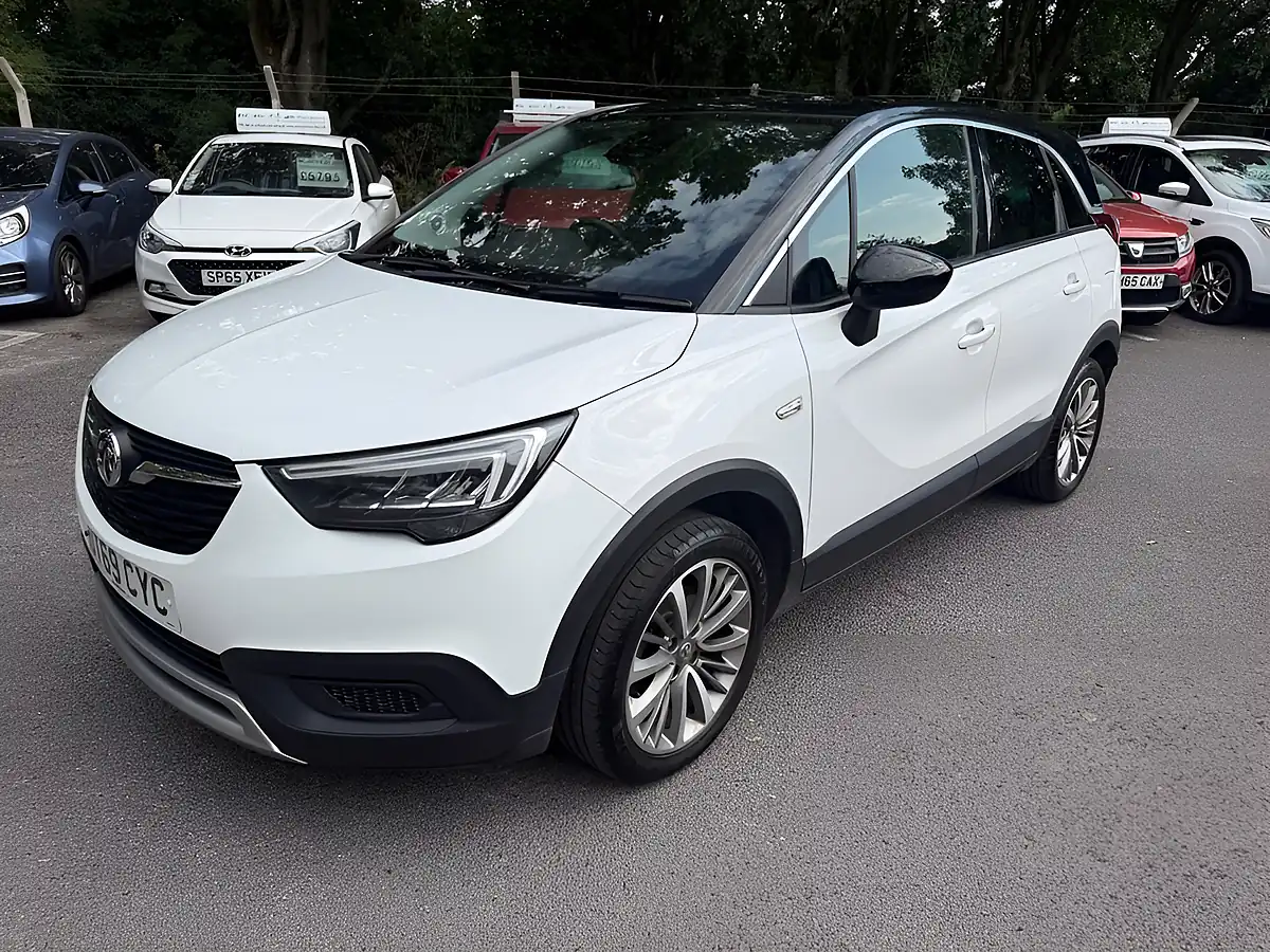 Used 2020 Vauxhall Crossland X Sport White - Interior and Exterior details 3