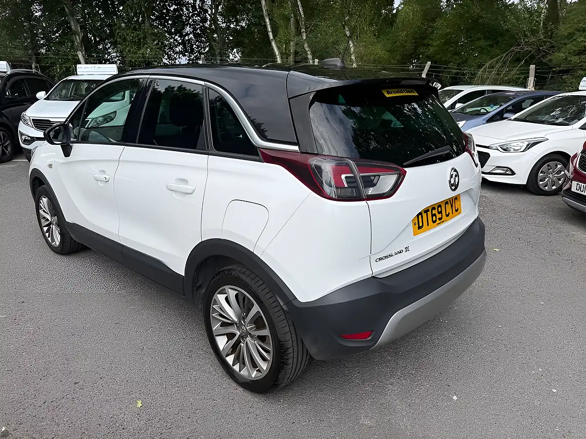 Used 2020 Vauxhall Crossland X Sport White - Interior and Exterior details 5