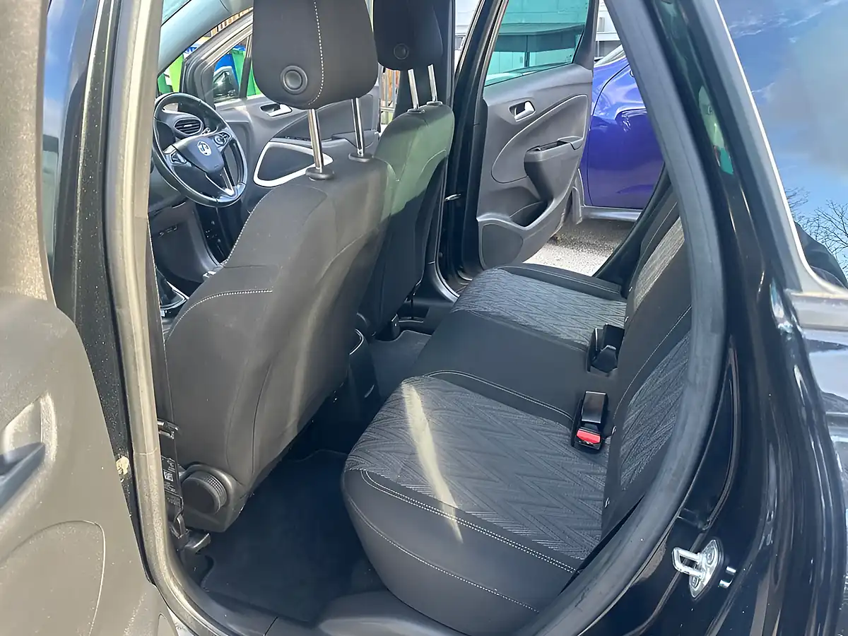 Used 2020 Vauxhall Crossland X Sri Nav Black - Interior and Exterior details 11