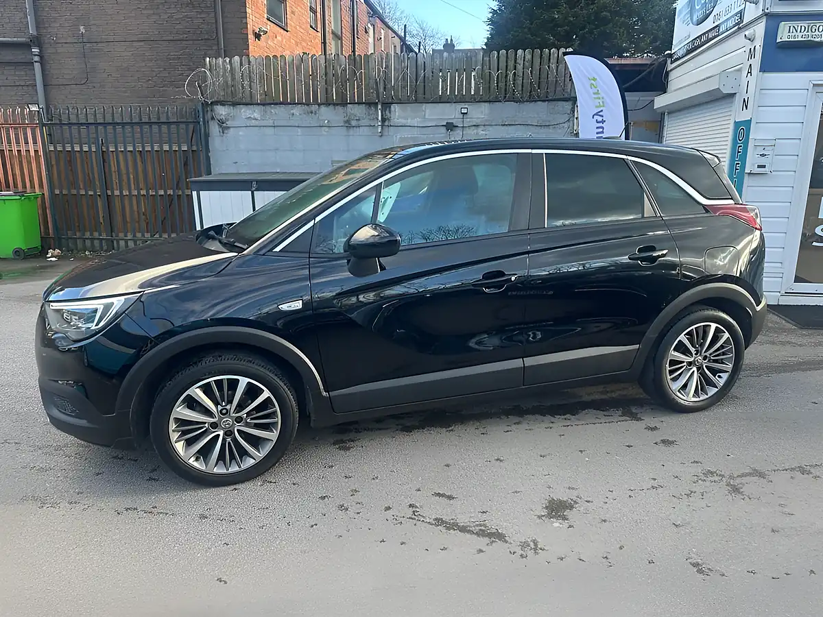 Used 2020 Vauxhall Crossland X Sri Nav Black - Interior and Exterior details 4
