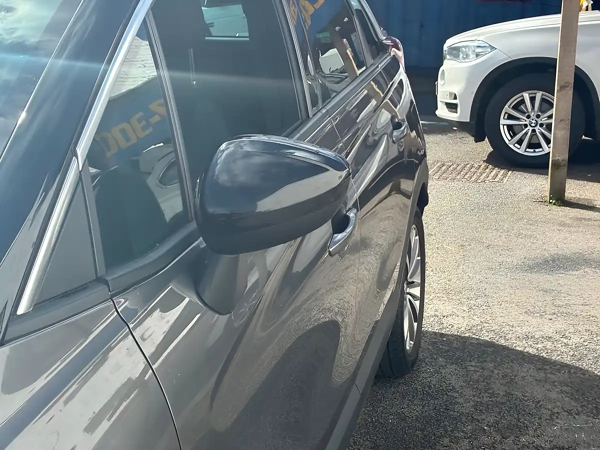 Used 2020 Vauxhall Crossland X Sri Nav Grey - Interior and Exterior details 18