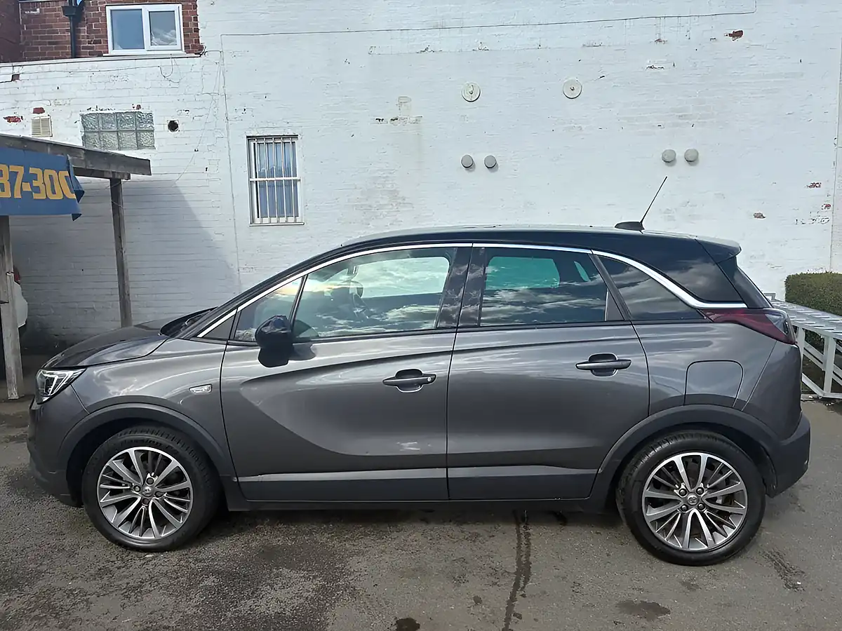 Used 2020 Vauxhall Crossland X Sri Nav Grey - Interior and Exterior details 4