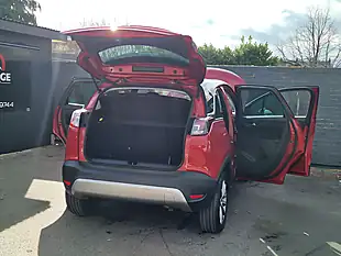 Used 2020 Vauxhall Crossland X Sri Nav Red - Interior and Exterior details 12